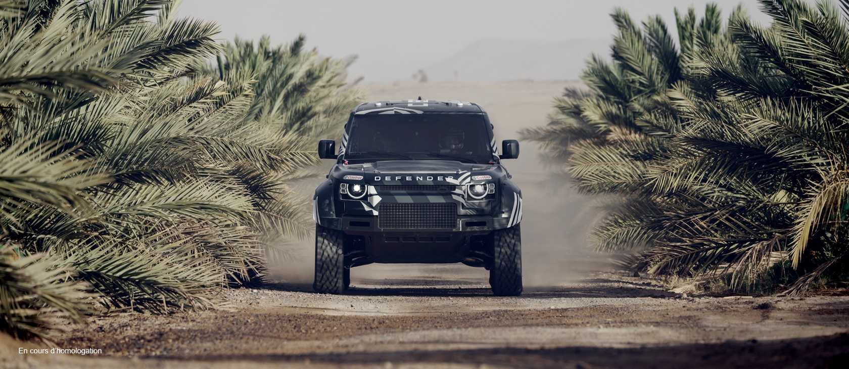 Le Defender D7X-R entre en scène : cap sur le Dakar 2026