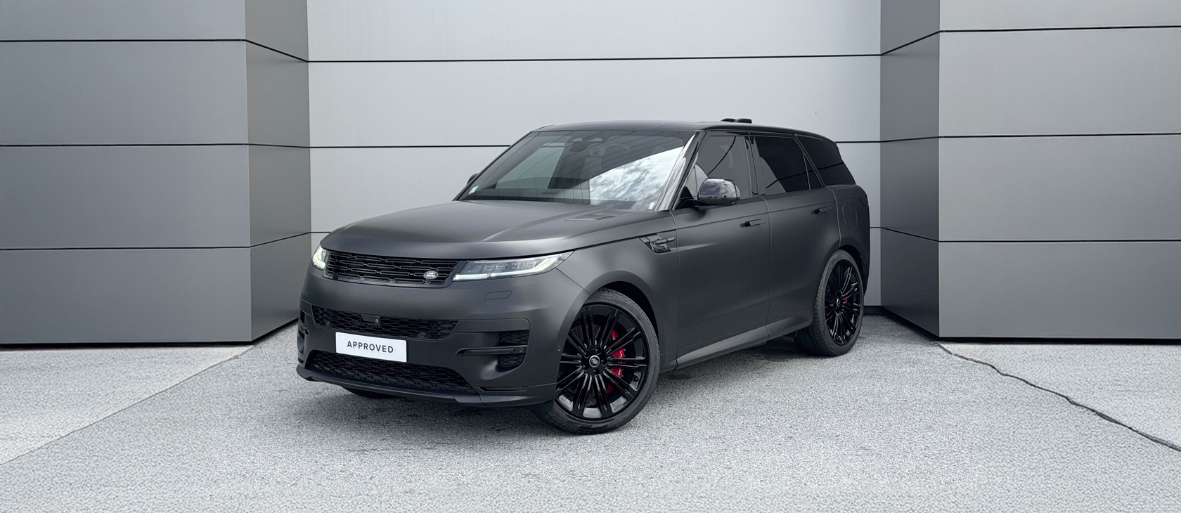 Découvrez le Range Rover Sport hybride dernière génération